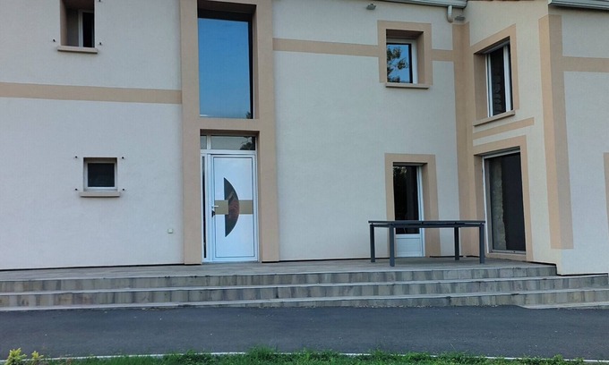 Blaye-les-Mines Lit Et Petit-Déjeuner | Le paradis blanc chambre totalement rénové,dans un environnement privatif
