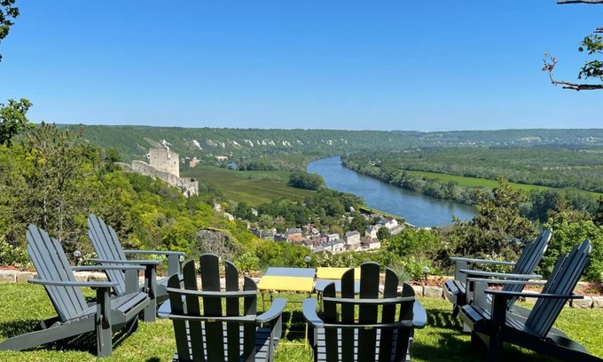 La Roche-Guyon Maison | Le Paradis de Lucile, 2 chambres dans maison de charme, Giverny 10 mn