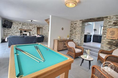 Saint-Gilles-du-Vieux-Marche Maison | Le paradis perdu