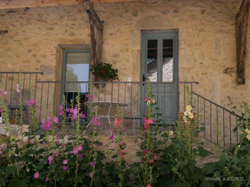 Lhuis Maison | Le Pas De Moineau
