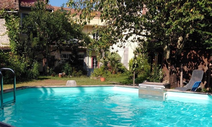 Saint-Girons Lit Et Petit-Déjeuner | Le Patio Gironnais