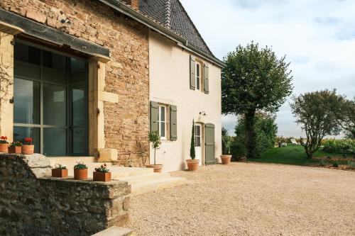 Julienas Maison | Le Pavillon des Capitans