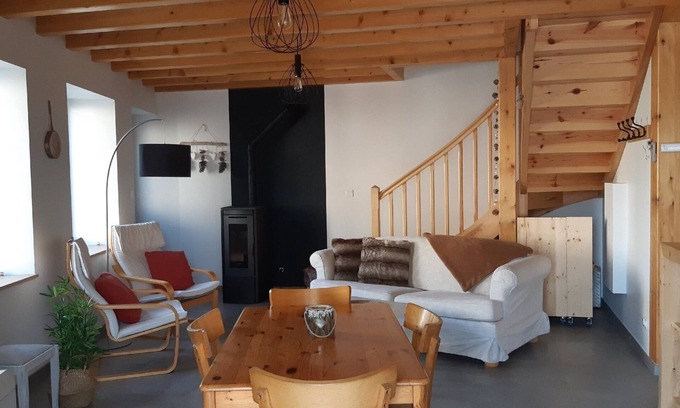 Le Pertuis Maison | Le Pertuis - Ambiance Chalet, tout confort, proche du Puy-en-Velay
