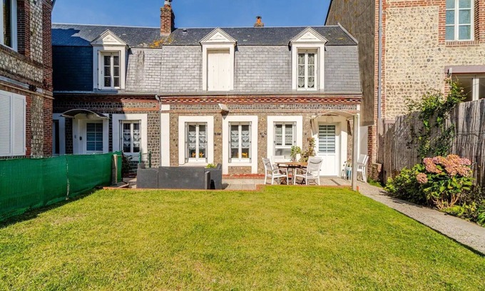 Etretat Maison | "Le petit Bijou" Charming 3-bedroom house in enchanting Étretat with WiFi