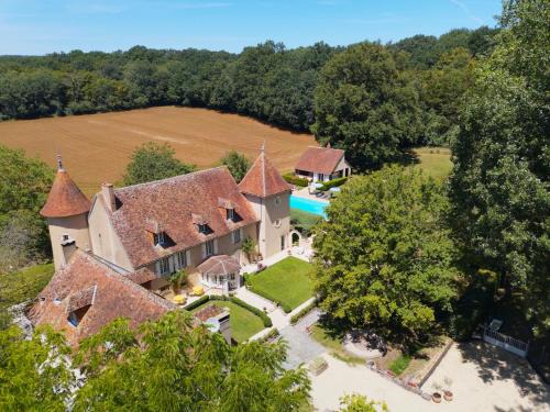 Bouges-le-Chateau Lit Et Petit-Déjeuner | Le Petit Chateau De Sainte Colombe