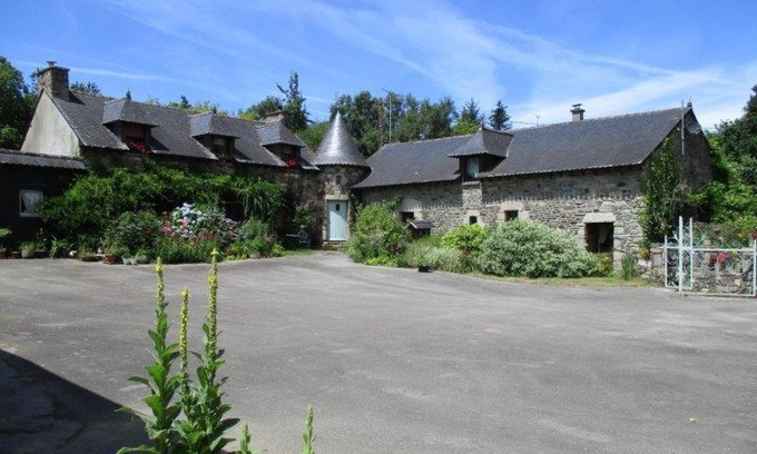 Noyal-Pontivy Appartement | Le Petit Chateau, Matisse