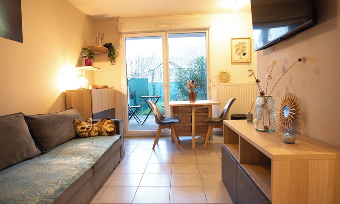 Vaulx-en-Velin Appartement | Le petit coin chaleureux - T2 40m2 - Proche Eurexpo/Groupama stadium/LDLC Arena