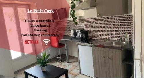 Centre Ville Appartement | Le Petit Cosy Centre ville - WIFI - Parking (idéal couple, voyages d'affaire étudiant)