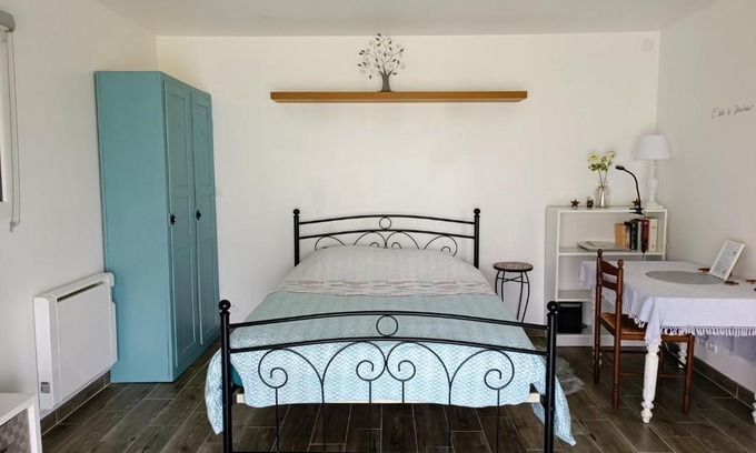 Saint-Pierre-de-Bailleul Maison | Le Petit Accent