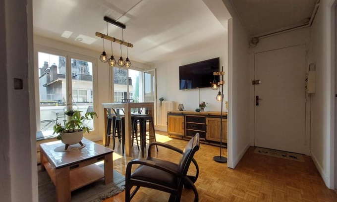 Quartier Vieux Marche-Cathedrale Appartement | Le Petit Horloge