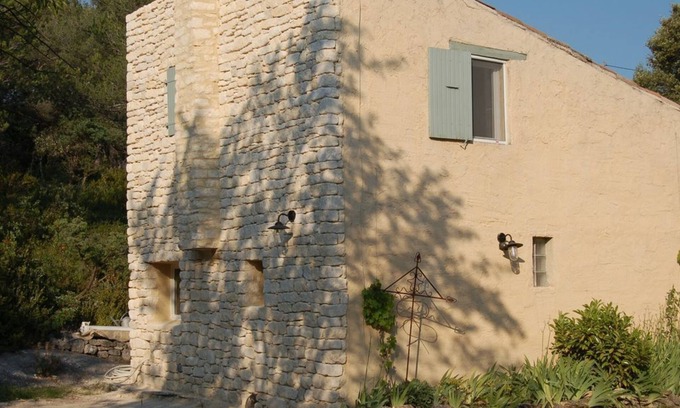 Lagnes Maison | Le petit Mazet réservé aux amoureux