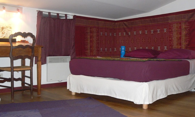 Clermont Ferrand City Centre Maison | LE PETIT SIAM - Chambre d'hôtes de charme avec SB partagée - Centre Clermont-FD