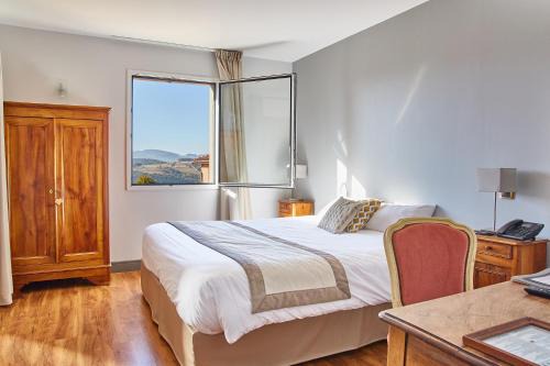 Brullioles Hôtel | Le Place Neuve