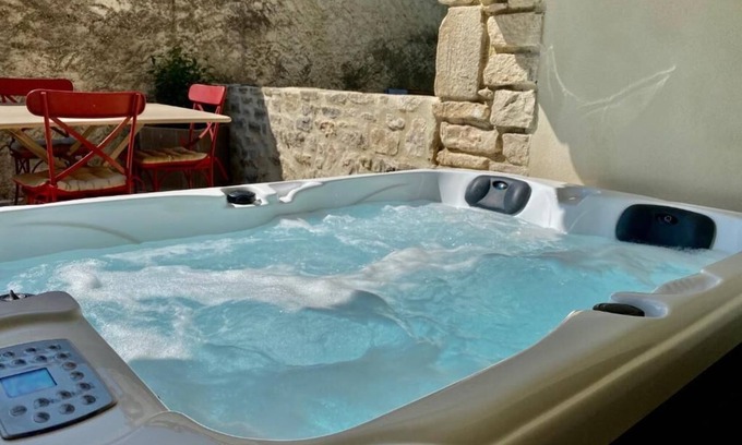 Martignargues Maison | Suite Junior Luxe LE PONT avec Jacuzzi privatif