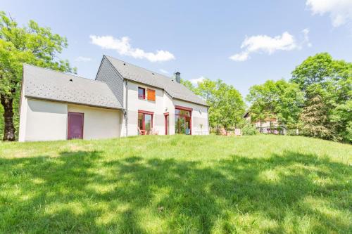 Picherande Maison | Le Pré devant nous