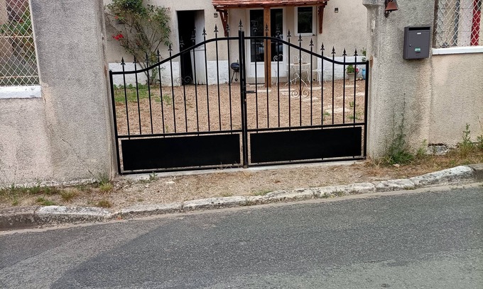 Vallieres-les-Grandes Maison | LE PRESSOIR GITE INSOLITE 4/5 pers