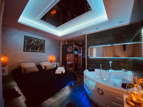 Sarreguemines Appartement | Le Rêve d'une Nuit suite Amour
