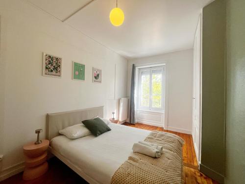Saint-Fons Appartement | Le raspail - appartement 8 personnes - check in h24 - wifi