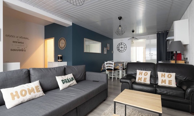 Bagneres-de-Bigorre Appartement | Le reflet des Pyrénées 6/8 personnes, proche centre ville et navettes ski