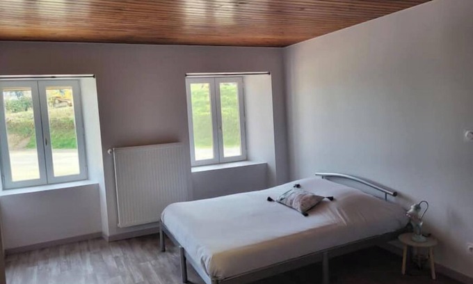 Grazac Appartement | Le Refuge au plus près de la passerelle himalayenne la plus longue de France.