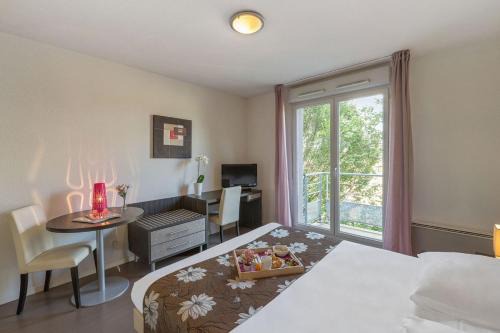 Juncasse - Argoulets Appartement | Le refuge urbain de Toulouse - ancien appartcity