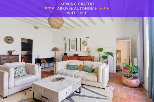 Bretx Maison | Le Relais de Fleyres - Gîte Authentique avec Jardin, Parking et Wifi