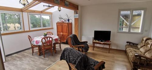 Esson Appartement | Le Repos des Crins Noirs