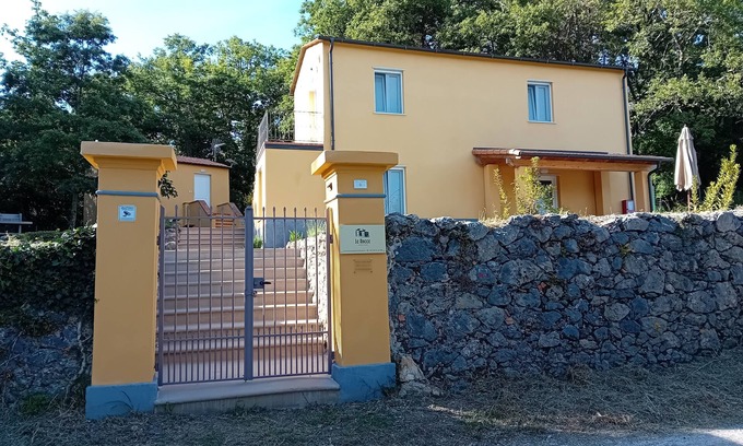 Lerici Villa | Le Rocce Cointry House, immersa nel silenzio e nella natura a due passi dal mare