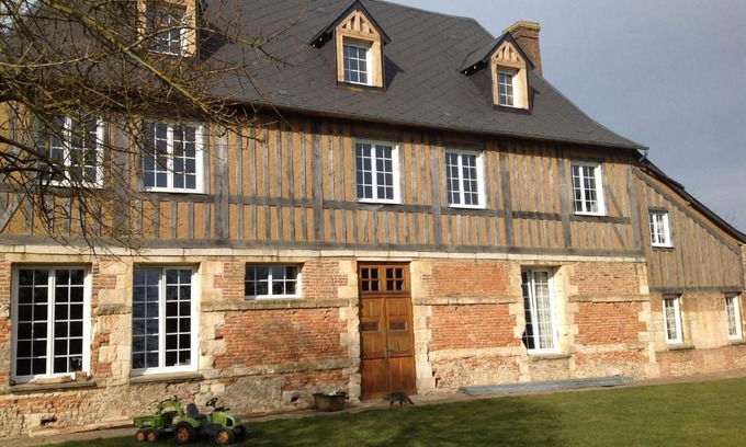 Amfreville-la-Campagne Maison | Le Saint Aubin- Maison d hôtes dans ce monastère du 16 siècle