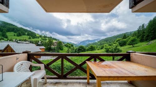 Allos Appartement | LE SCHUSS 5 - 28 Studio cabine 4 pers