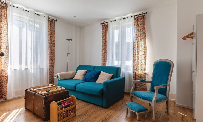 Valentigney Appartement | Le Seventies - Jardin, parking privé