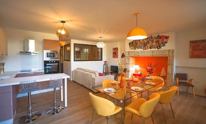 Agen Appartement | Le Seventies & Spa Appartement spacieux et athypique, cœur du centre ville