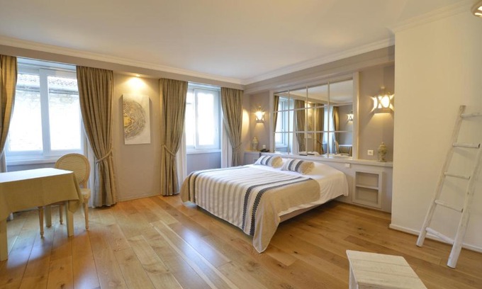 Joinville Hôtel | LE SOLEIL D'OR