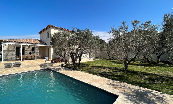 Marignane Villa | Le sud farniente - Villa avec piscine et oliviers