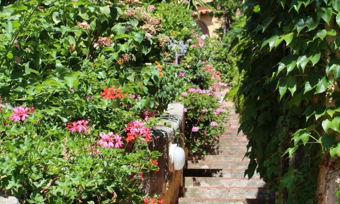 Magazzini Appartement | Le Tortore 15 with garden and sea view