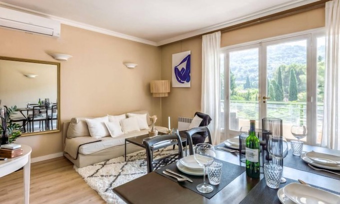 California - Pezou Appartement | Le Val Riant by Interhome