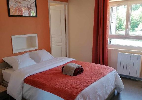 Villegouin Hôtel | le valoria delph et greg