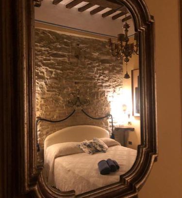 Contrada Castello Maison | Le vecchie poste di Benedetta