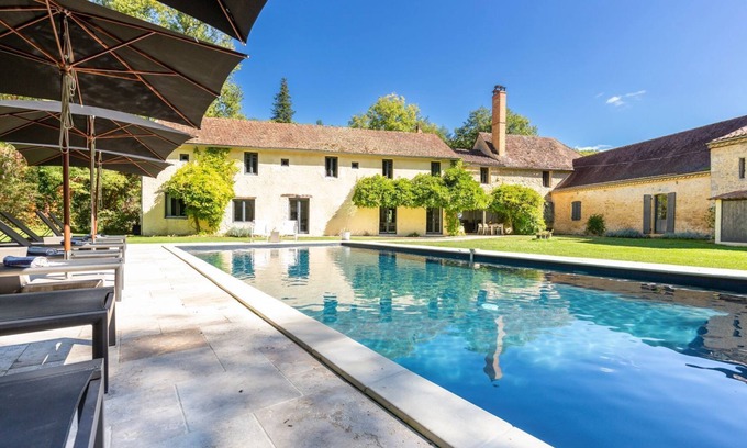 Saint-Avit-Senieur Villa | Le Vieux Moulin - Six Chambres Villa, Couchages 12