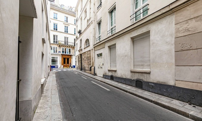2nd Arrondissement Appartement | Le Zebbrre