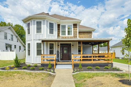 Lebanon Maison | Lebanon Retreat Decks, Fire Pit and Yard