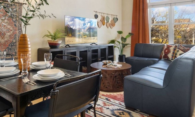 River Rock Copropriété | Lee Martinez Loft – Near Poudre Trail and Old Town