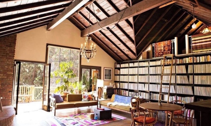 Laurel Canyon Cabine | Legendary Laurel Canyon 2BR/2BA Cabin with WIFI, A/C, Music Studio