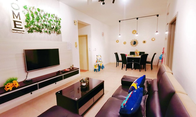 Medini Appartement | Legoland-5min walk @ Happy Glory Suite Kids friendly families 1-8pax wth bathtub