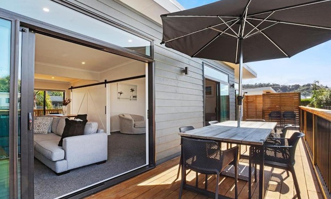 Waihi Beach Maison | Leisure on Leo