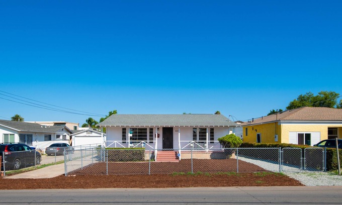 Lemon Grove Maison | Lemon Grove Charm