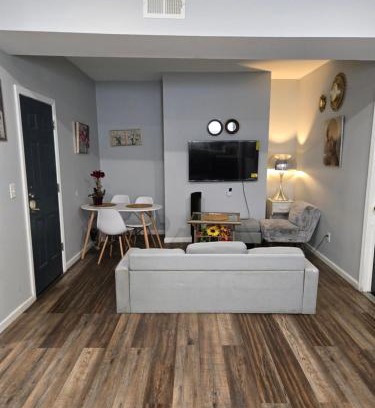 Newark Maison | Lemon king room 4