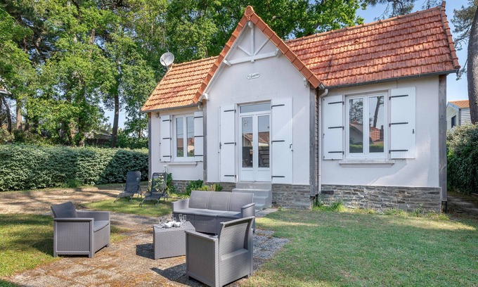 Tharon-Plage Chalet De Ski | Bourg de Tharon plage pour 8