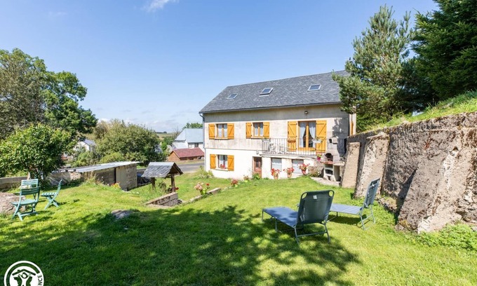 Saint-Alyre-es-Montagne Maison | Les Airelles du Cézallier