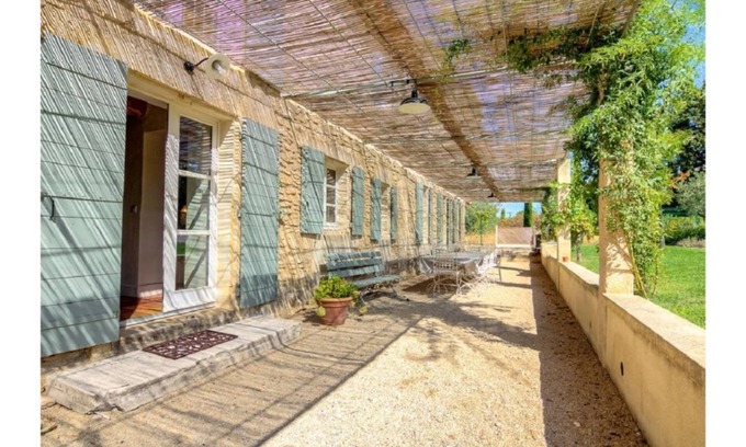 Les Baux-de-Provence Maison | Les Baux de Provence Villa-A palatial 5 bedroom luxury villa awaits you!